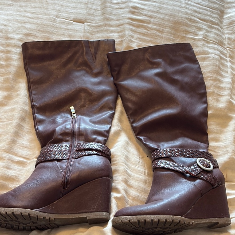 Women's Brown Wedge Boots